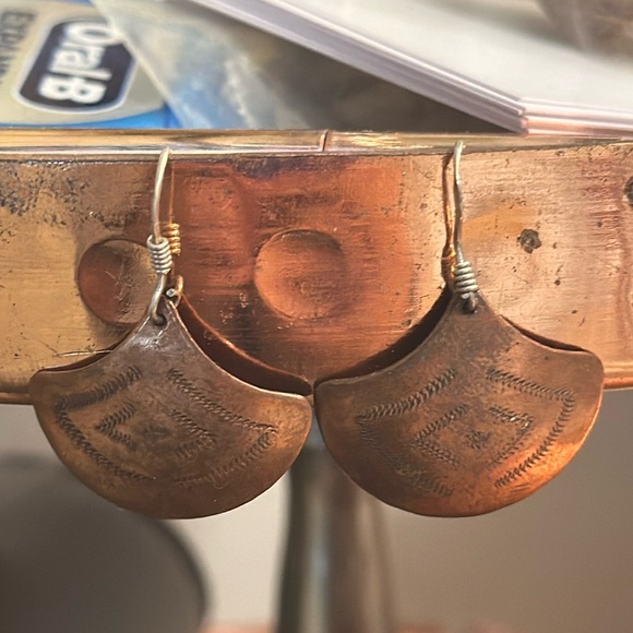 Jewelry - Copper dangle earrings